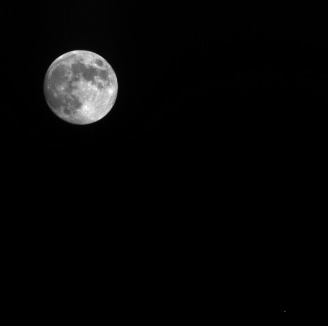 Moon mars-20051114-C